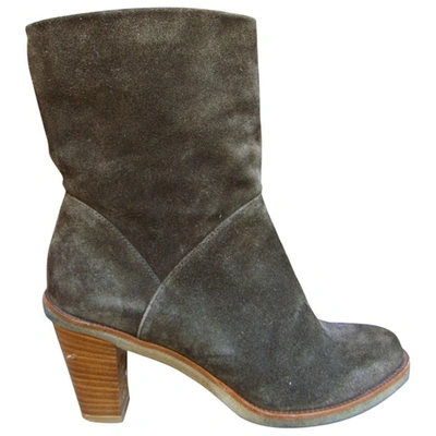 Pre-owned Robert Clergerie Brown Suede Ankle Boots