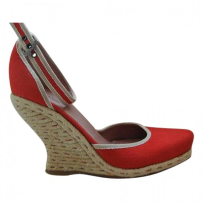 Pre-owned Alaïa Red Cloth Heels