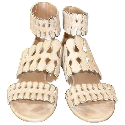 Pre-owned Alaïa Beige Leather Sandals