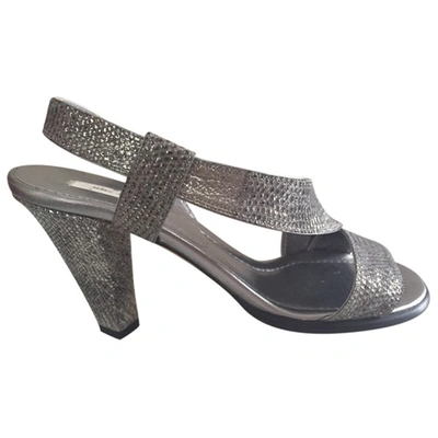 Pre-owned Marc Jacobs Silver Leather Sandals