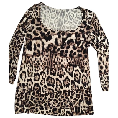 Pre-owned Just Cavalli Top With A Tan Print In Brown