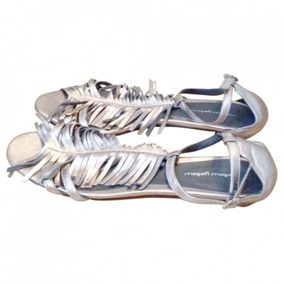 Pre-owned Mellow Yellow Silver Fringed Sandals In Metallic