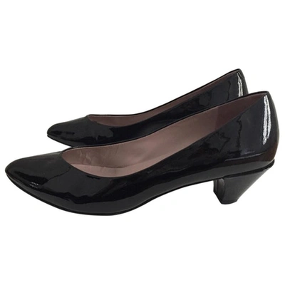 Pre-owned Marc By Marc Jacobs Pump In Black