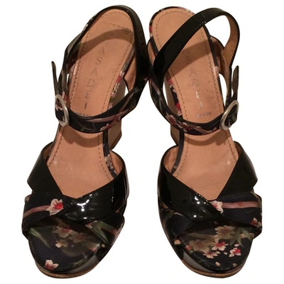 Pre-owned Casadei Wood Wedge Sandal In Multicolour