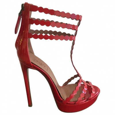 Pre-owned Alaïa Patent Leather Heels In Red