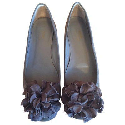 Pre-owned Moschino Cheap And Chic Khaki Patent Leather Ballet Flats