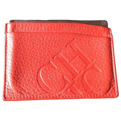 Pre-owned Carolina Herrera Leather Portefeuille In Red