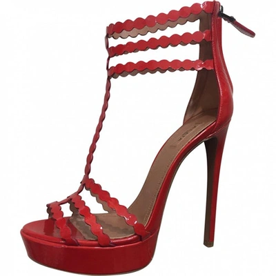 Pre-owned Alaïa Patent Leather Heels In Red