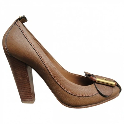 Pre-owned Chloé Leather Pumps In Brown
