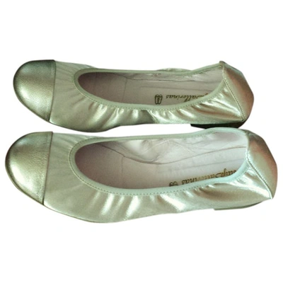 Pre-owned Pretty Ballerinas Gold Cloth Ballet Flats