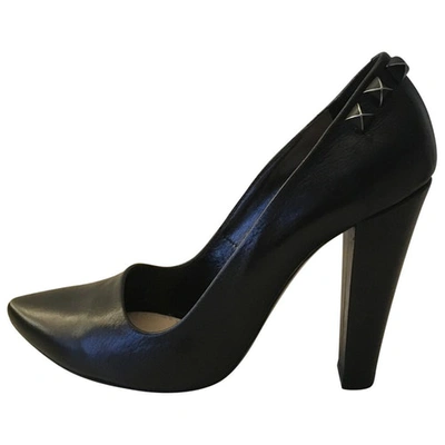 Pre-owned Marc Jacobs Leather Heels In Black