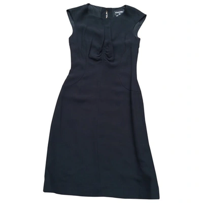 Pre-owned Chanel Silk Mid-length Dress In Black