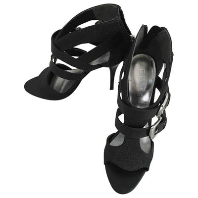 Pre-owned Guess Leather Sandals In Black