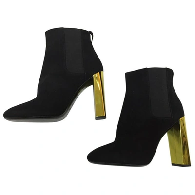 Pre-owned Fendi Ankle Boots In Black