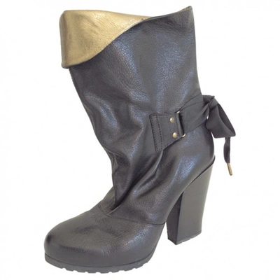 Pre-owned Vanessa Bruno Leather Boots In Black