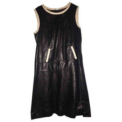 Pre-owned Chanel Leather Mid-length Dress In Black