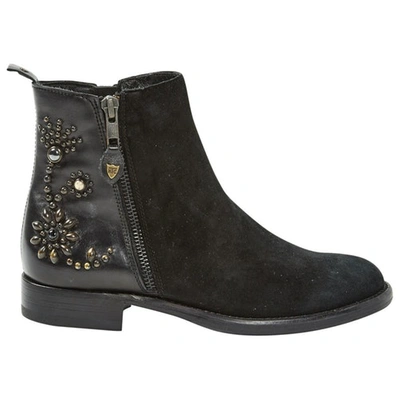 Pre-owned Htc Ankle Boots In Black