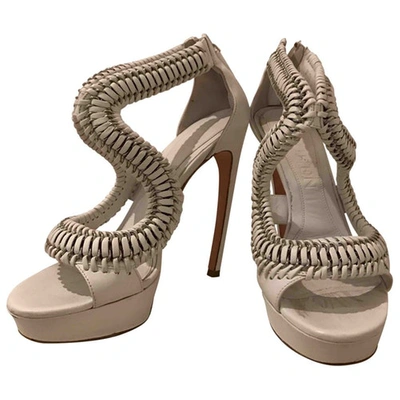 Pre-owned Alexander Mcqueen Leather Sandals In White