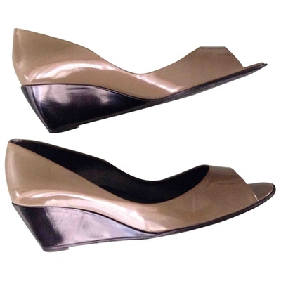 Pre-owned Pierre Hardy Patent Leather Heels In Khaki