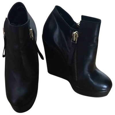 Pre-owned Pierre Hardy Black Patent Leather Ankle Boots