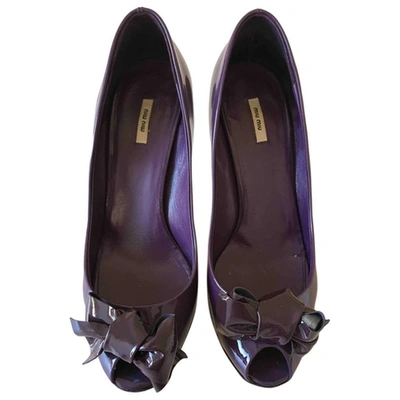 Pre-owned Miu Miu Patent Leather Heels In Purple