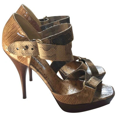 Pre-owned Oscar De La Renta Leather Heels In Beige