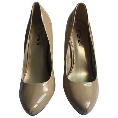 Pre-owned Kenneth Cole Patent Leather Heels In Beige