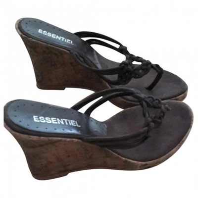 Pre-owned Essentiel Antwerp Sandals In Brown
