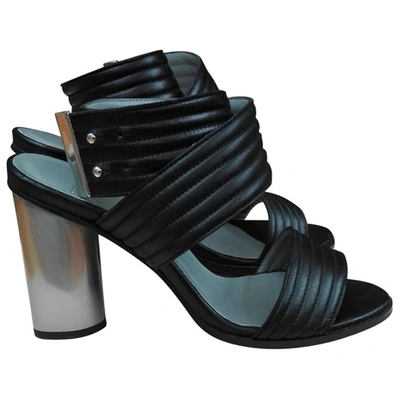 Pre-owned Gerard Darel Leather Sandals In Black