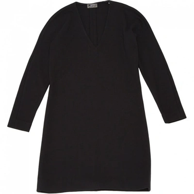 Pre-owned Versace Wool Mid-length Dress In Black