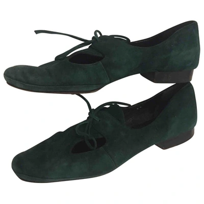 Pre-owned Alaïa Flats In Green