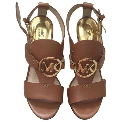 Pre-owned Michael Kors Leather Sandals In Brown