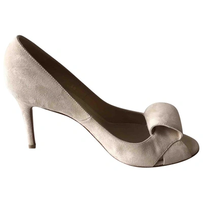 Pre-owned Gianvito Rossi Heels In Beige