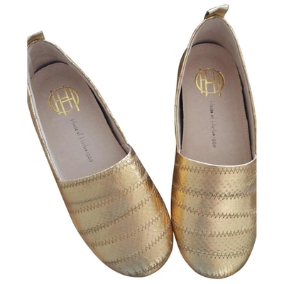 Pre-owned House Of Harlow 1960 Leather Flats In Gold