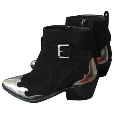 Pre-owned Pinko Ankle Boots In Black
