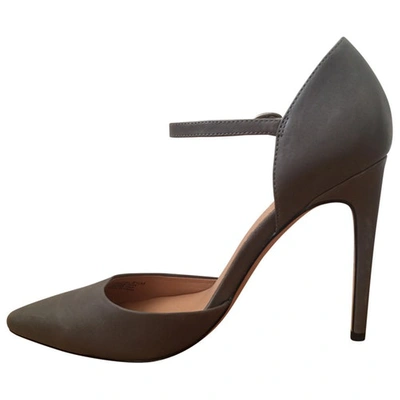 Pre-owned Halston Heritage Leather Heels In Grey