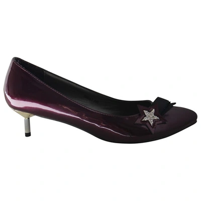 Pre-owned Marc By Marc Jacobs Patent Leather Heels In Purple