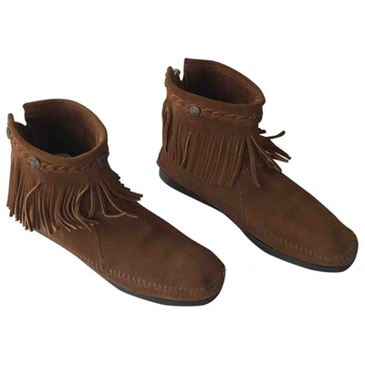 Pre-owned Minnetonka Ankle Boots In Camel