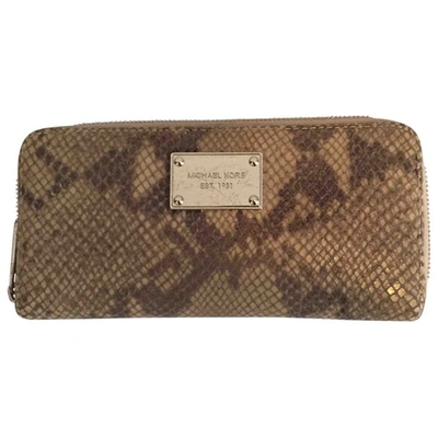 Pre-owned Michael Kors Leather Wallet In Other