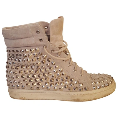 Pre-owned Jeffrey Campbell Trainers In Ecru