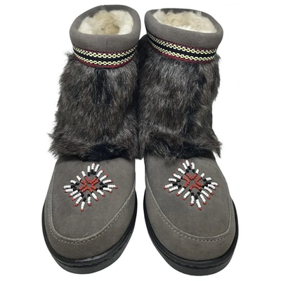 Pre-owned Minnetonka Snow Boots In Grey