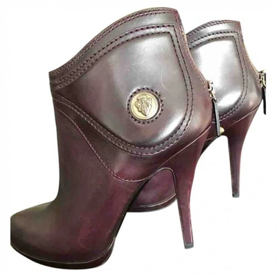 Pre-owned Gucci Leather Ankle Boots In Purple