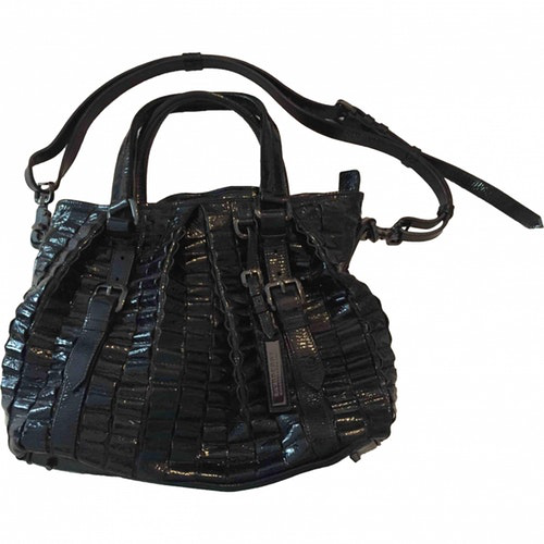 Pre-Owned Burberry n Black Patent Leather Handbag | ModeSens