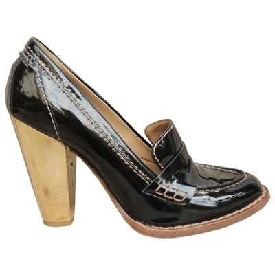 Pre-owned Dolce & Gabbana Patent Leather Flats In Black