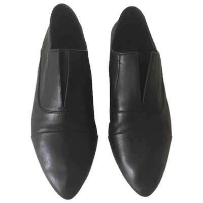 Pre-owned Calvin Klein Leather Flats In Black