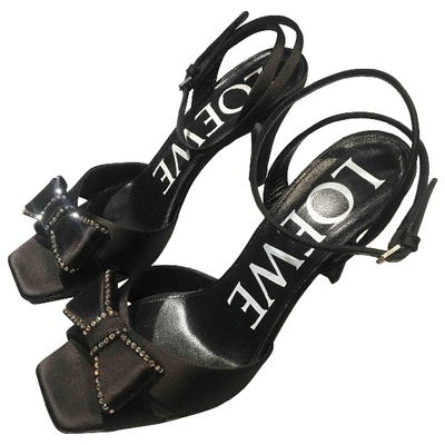 Pre-owned Loewe Leather Sandals In Black