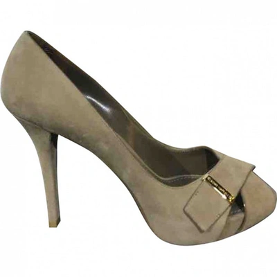 Pre-owned Louis Vuitton Heels In Beige