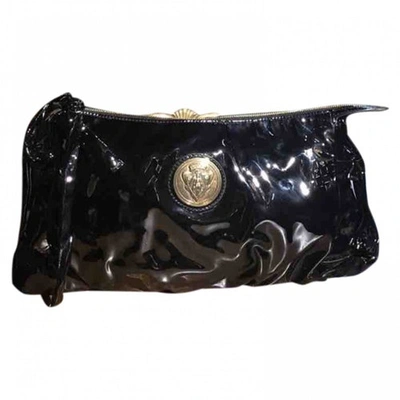 Pre-owned Gucci Hysteria Patent Leather Clutch Bag In Black