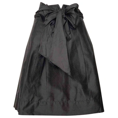 Pre-owned Trina Turk Silk Mid-length Skirt In Black