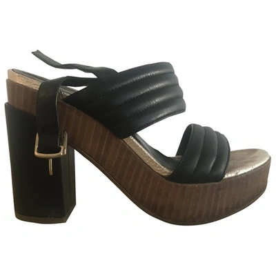 Pre-owned Carel Leather Sandals In Black